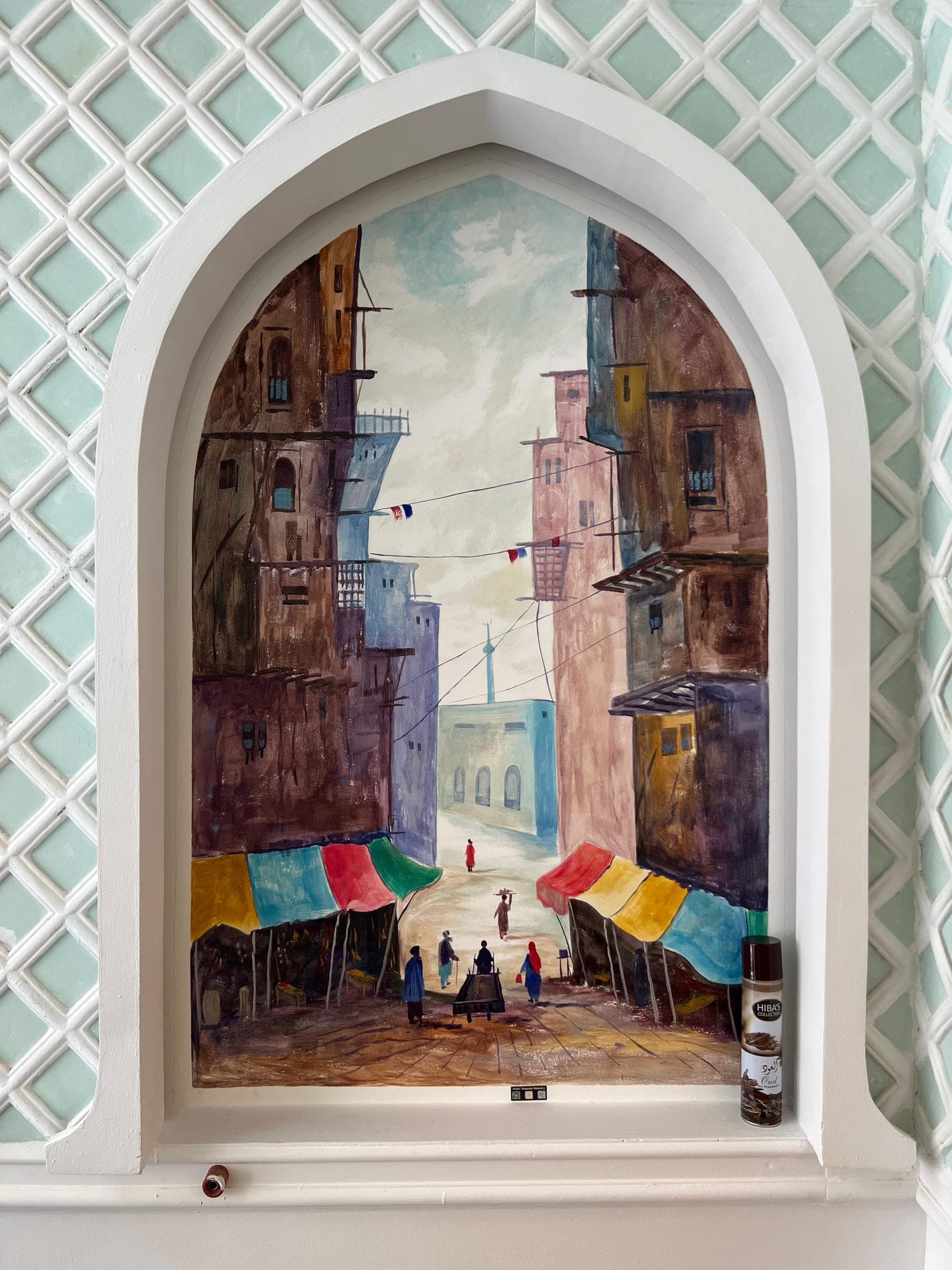 Painted niche mural — market lane